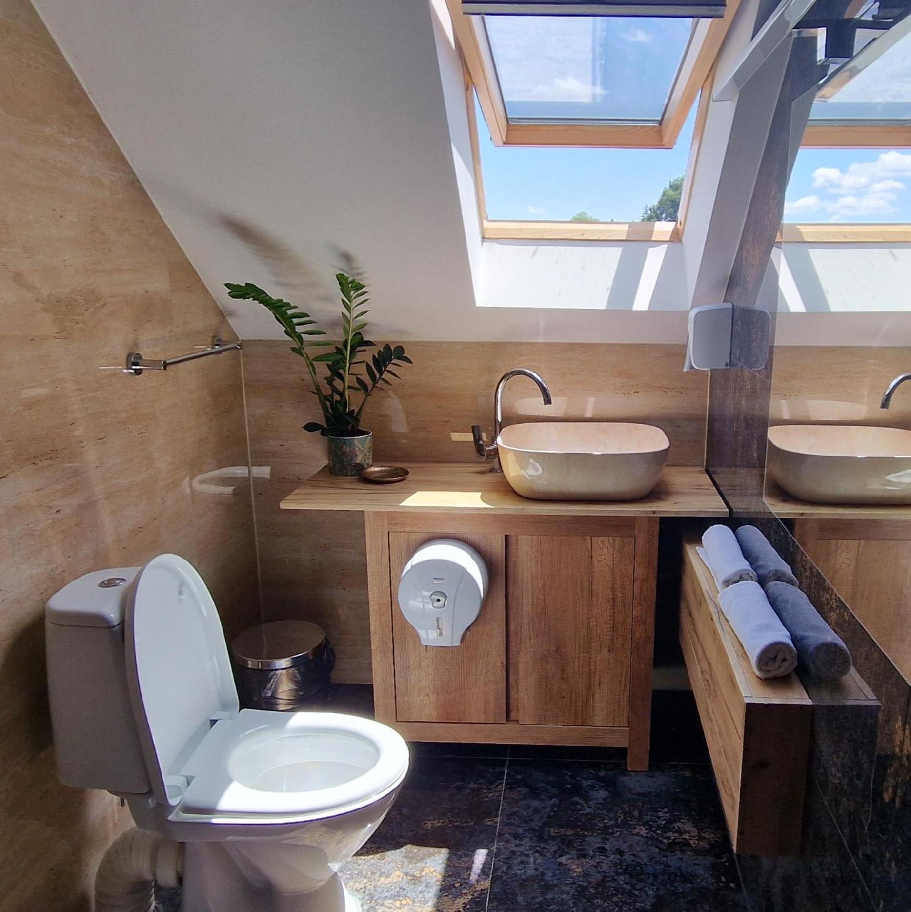 Hotel Provence Suceava Extérieur photo