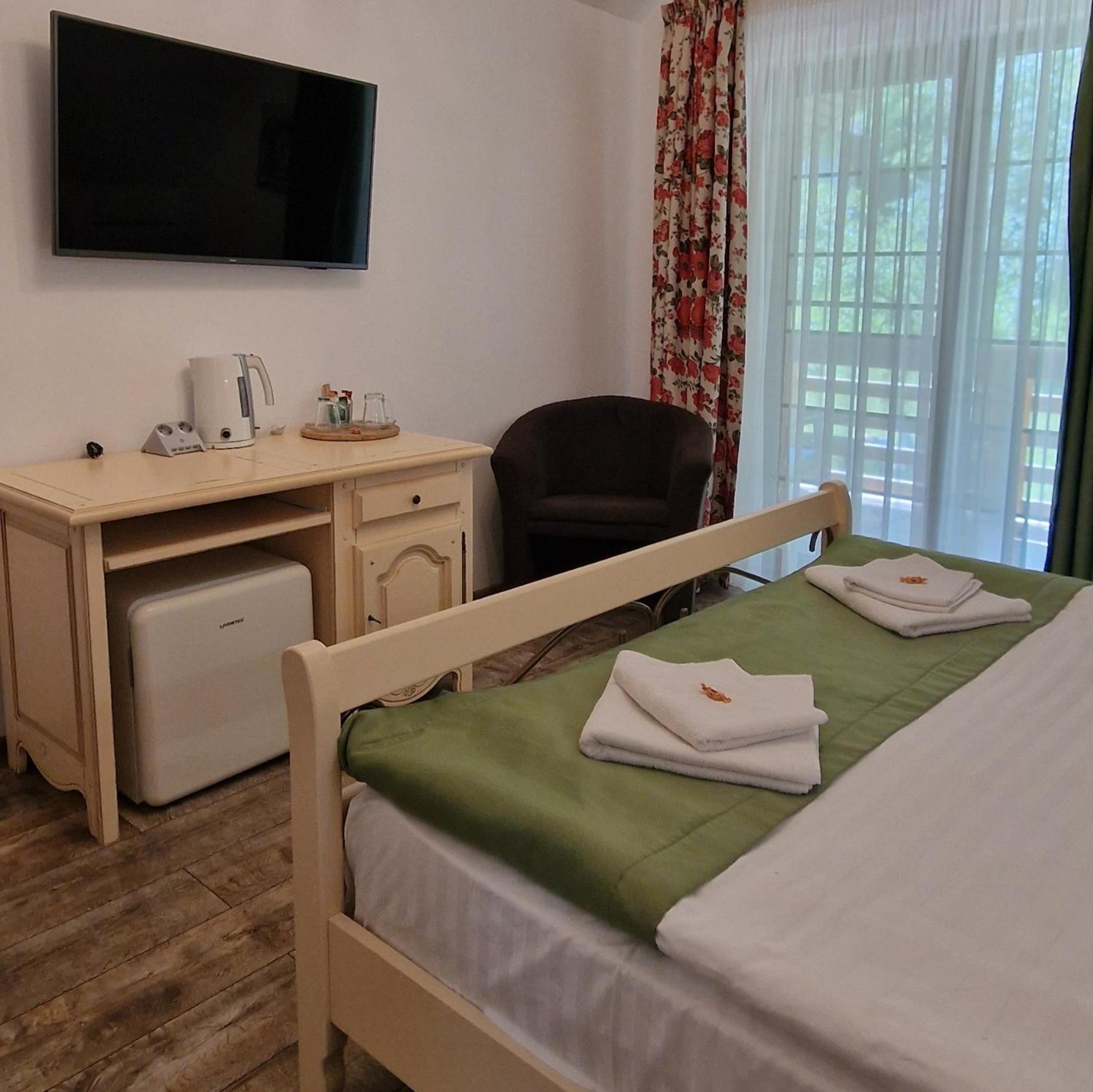 Hotel Provence Suceava Extérieur photo