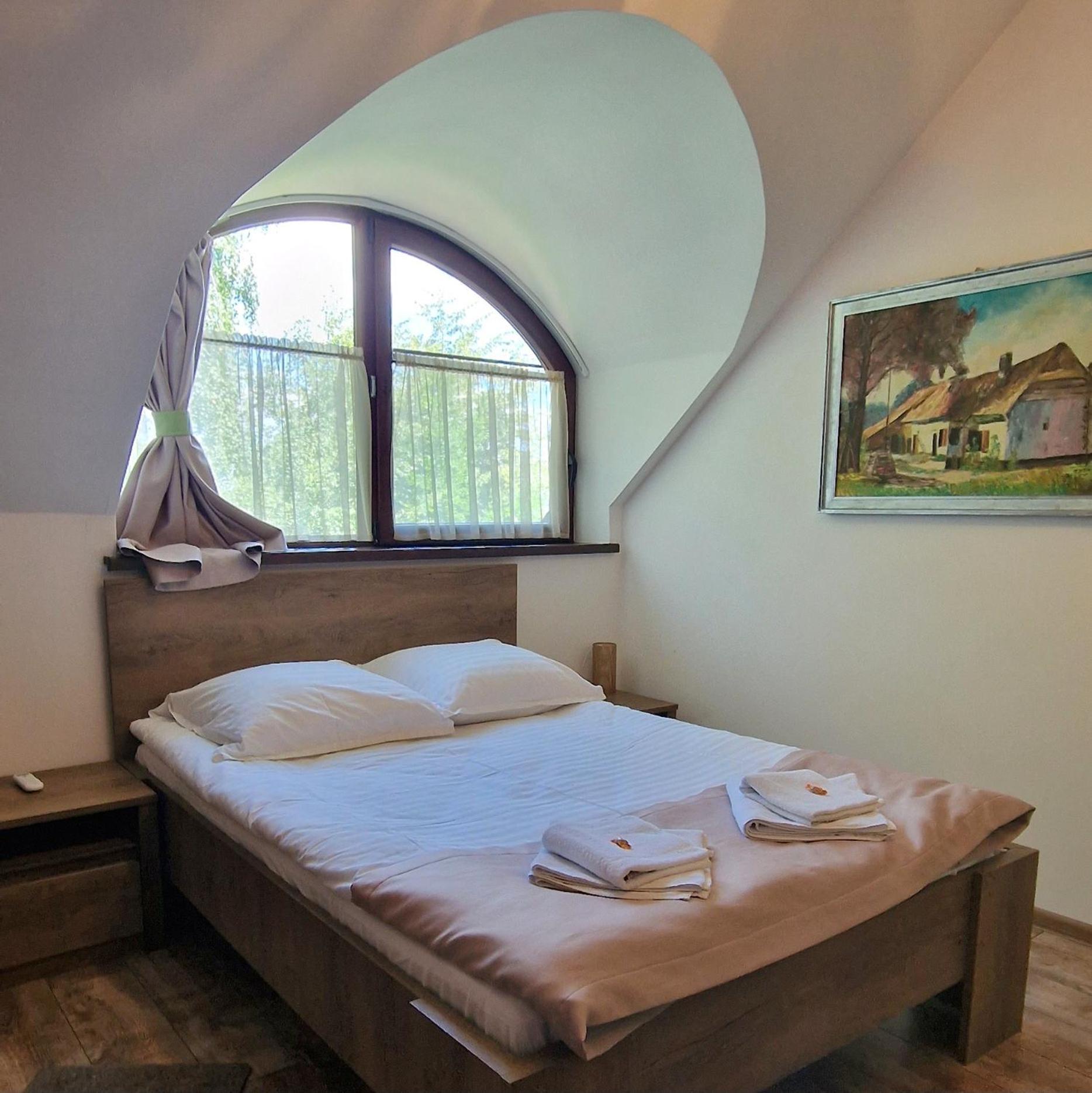 Hotel Provence Suceava Extérieur photo