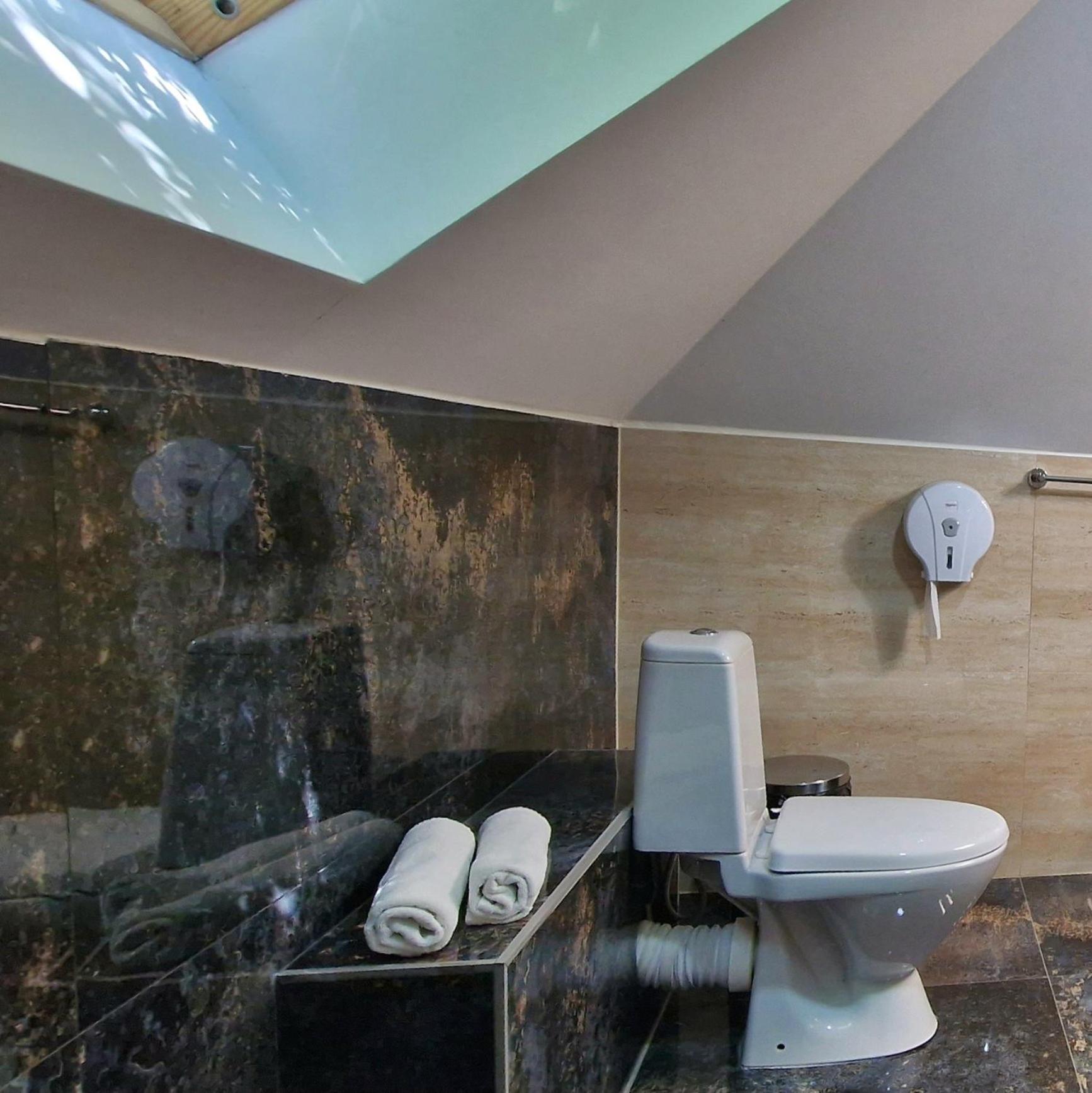 Hotel Provence Suceava Extérieur photo